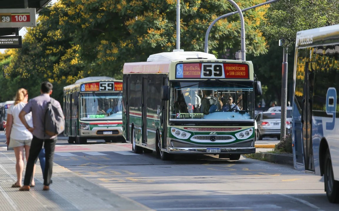 Septiembre llega con aumentos en alquileres, transporte, servicios, colegios y prepagas