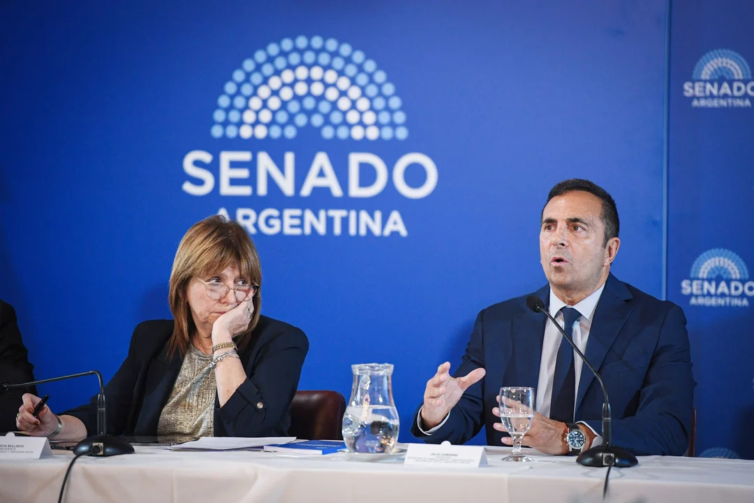 Bullrich tuvo que postergar el debate sobre la reforma laboral hasta febrero y hay festejos en Azopardo: "Fue un triunfo de la CGT"